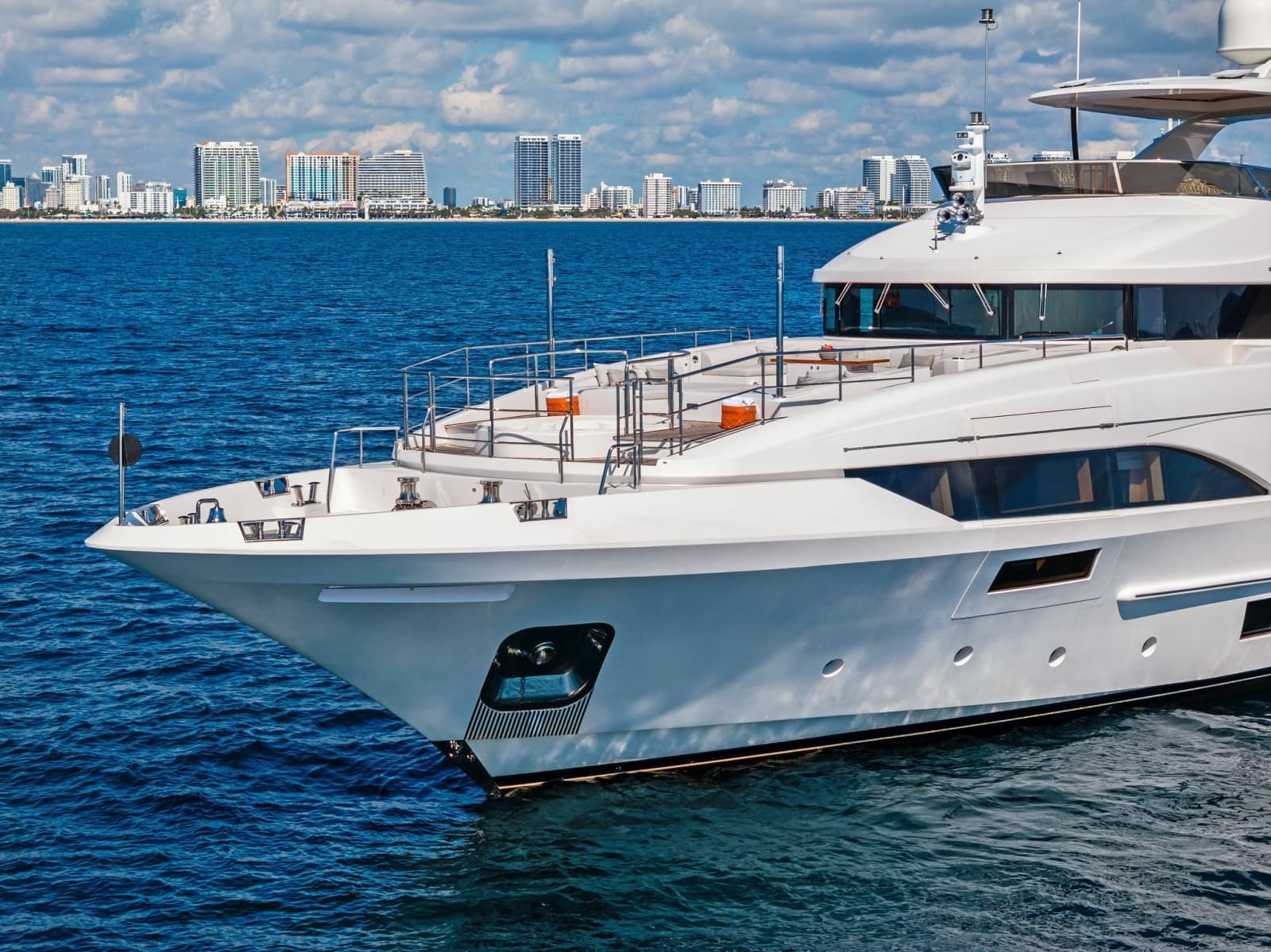 2012 Benetti Classic Supreme 132 - Photo 3