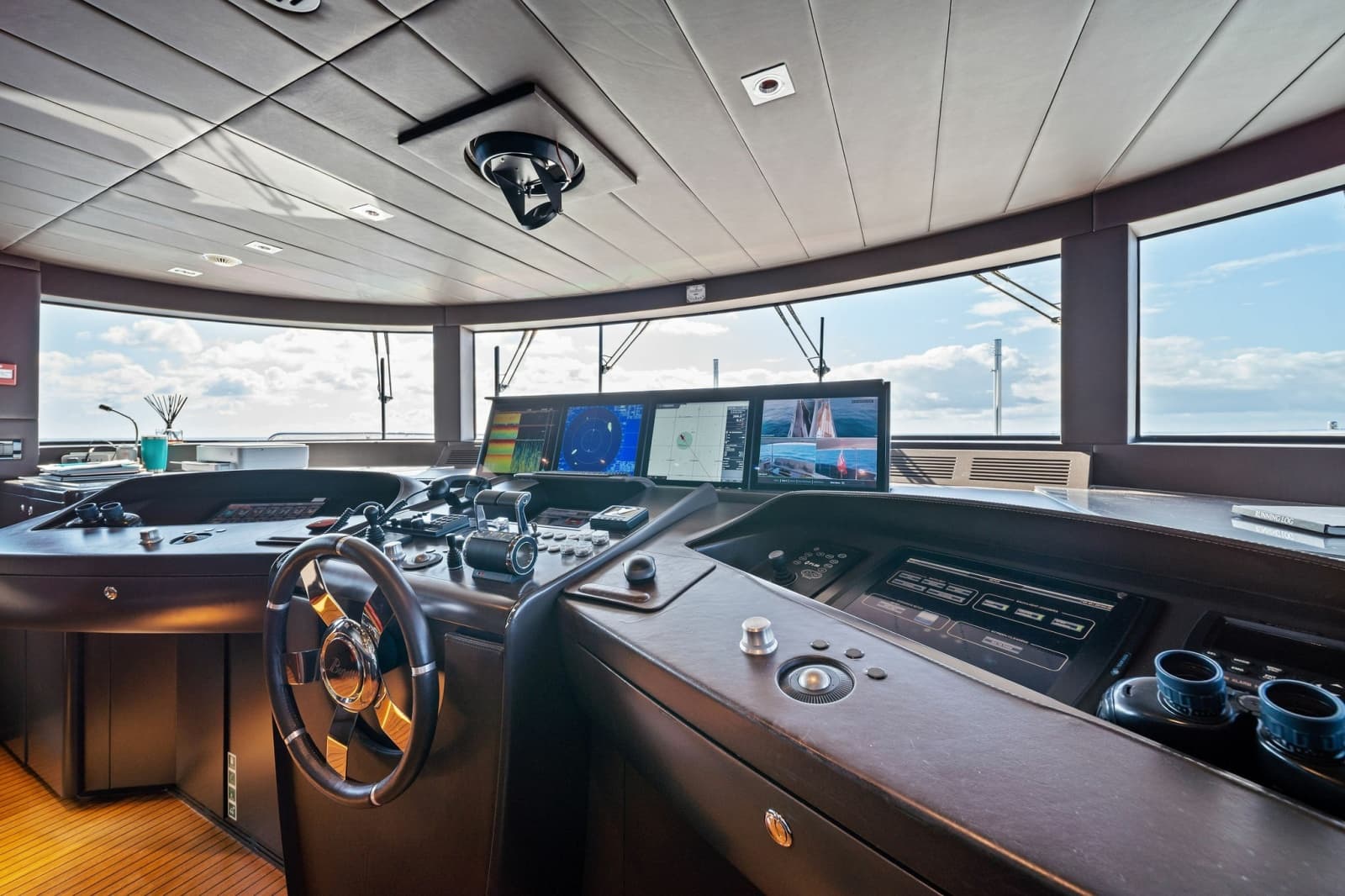 2012 Benetti Classic Supreme 132 - Photo 54