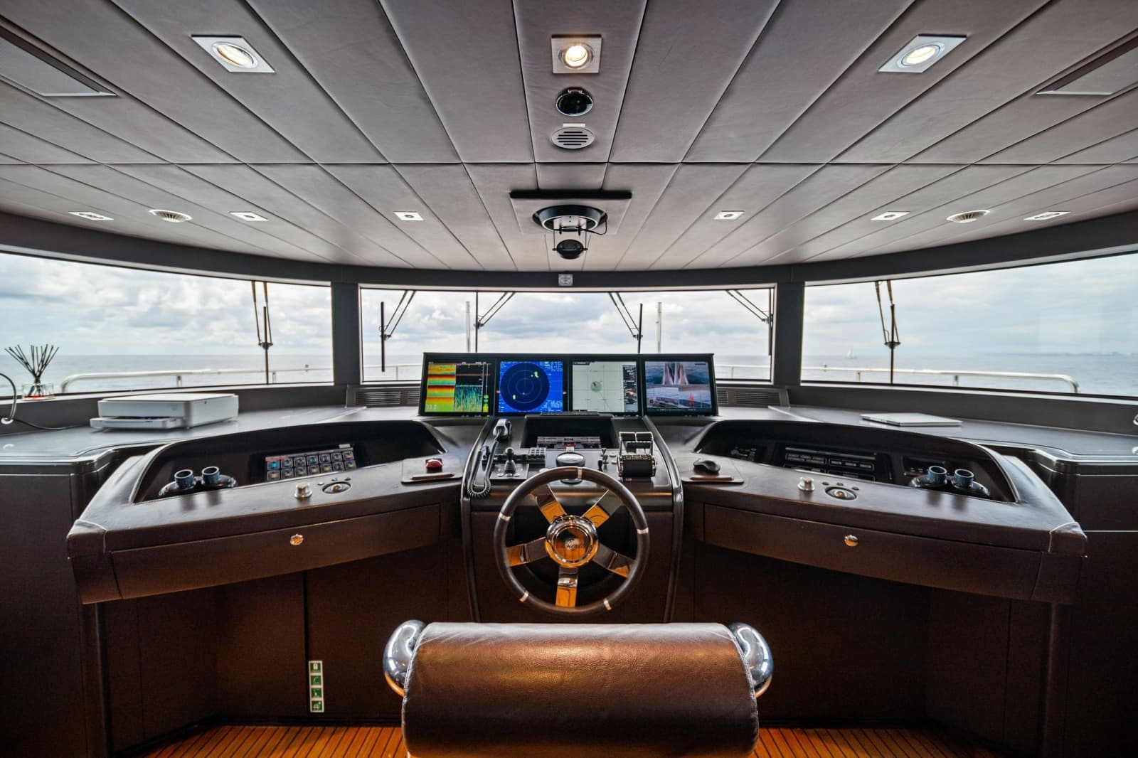 2012 Benetti Classic Supreme 132 - Photo 50