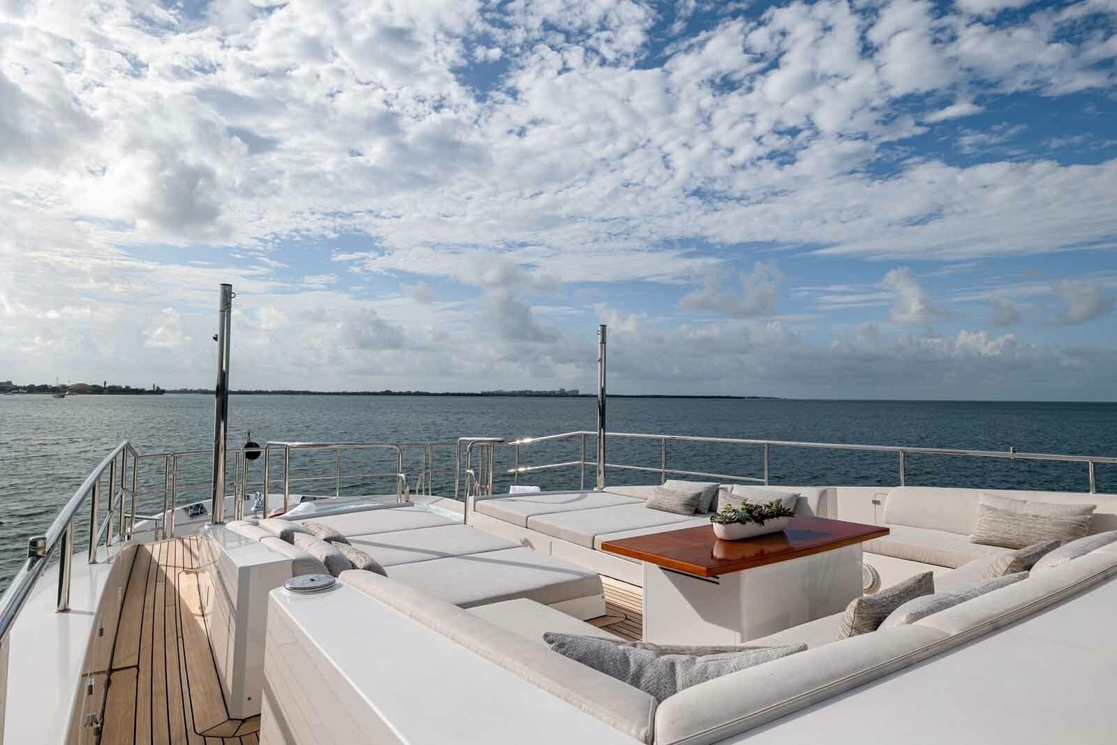 2012 Benetti Classic Supreme 132 - Photo 7