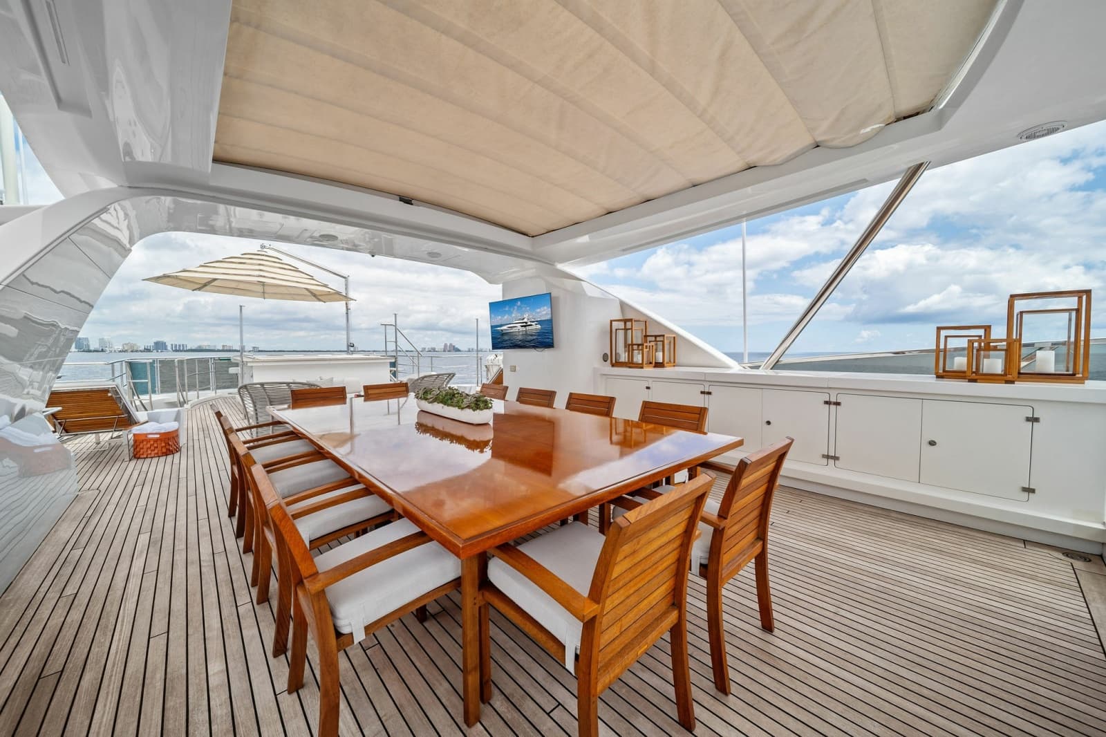 2012 Benetti Classic Supreme 132 - Photo 14