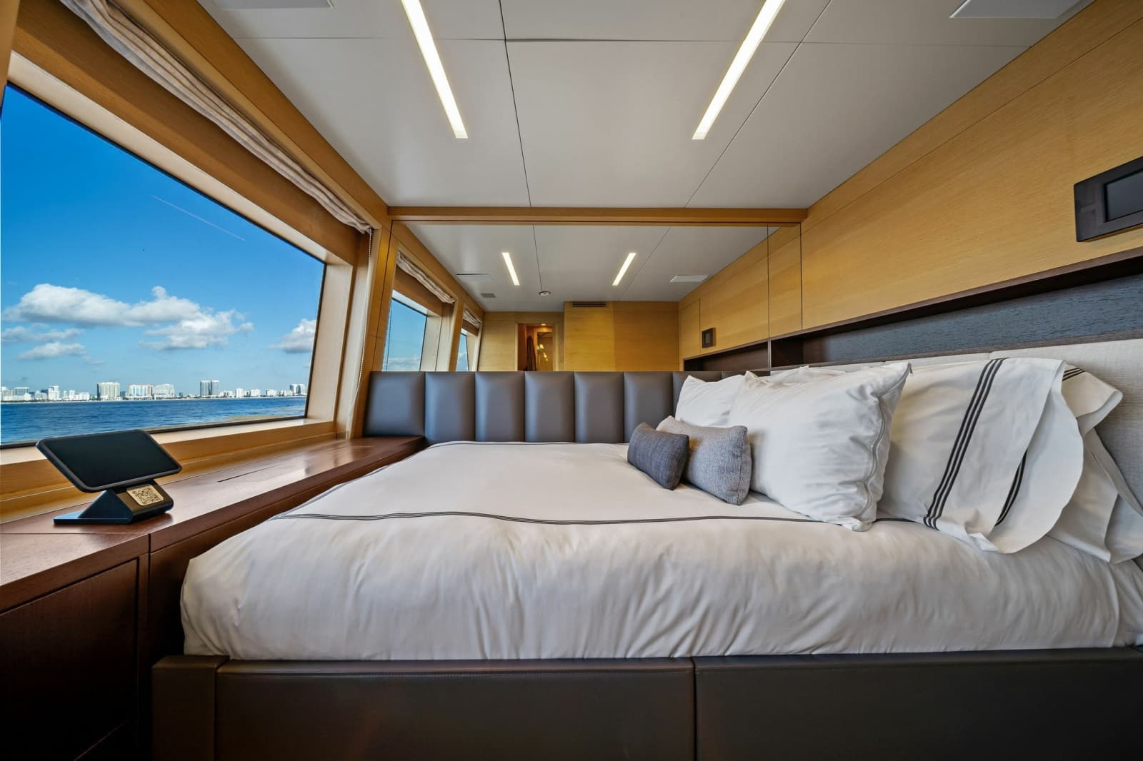 2012 Benetti Classic Supreme 132 - Photo 43