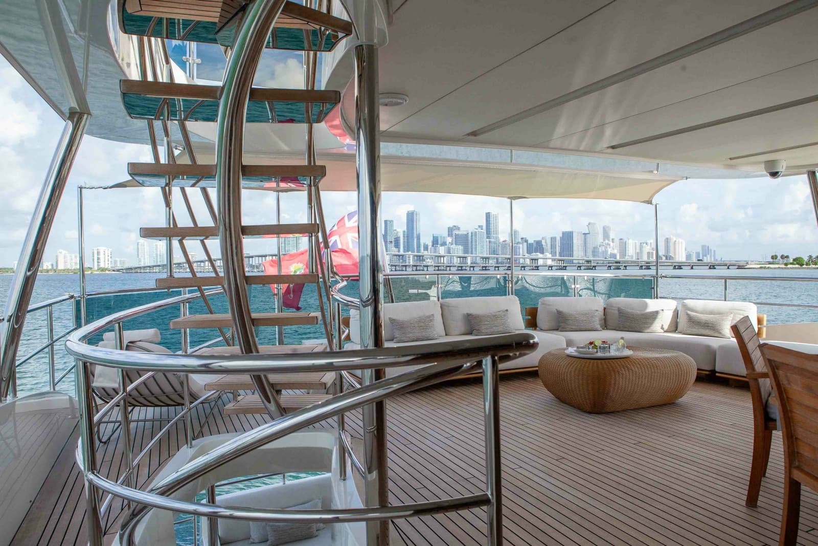 2012 Benetti Classic Supreme 132 - Photo 14