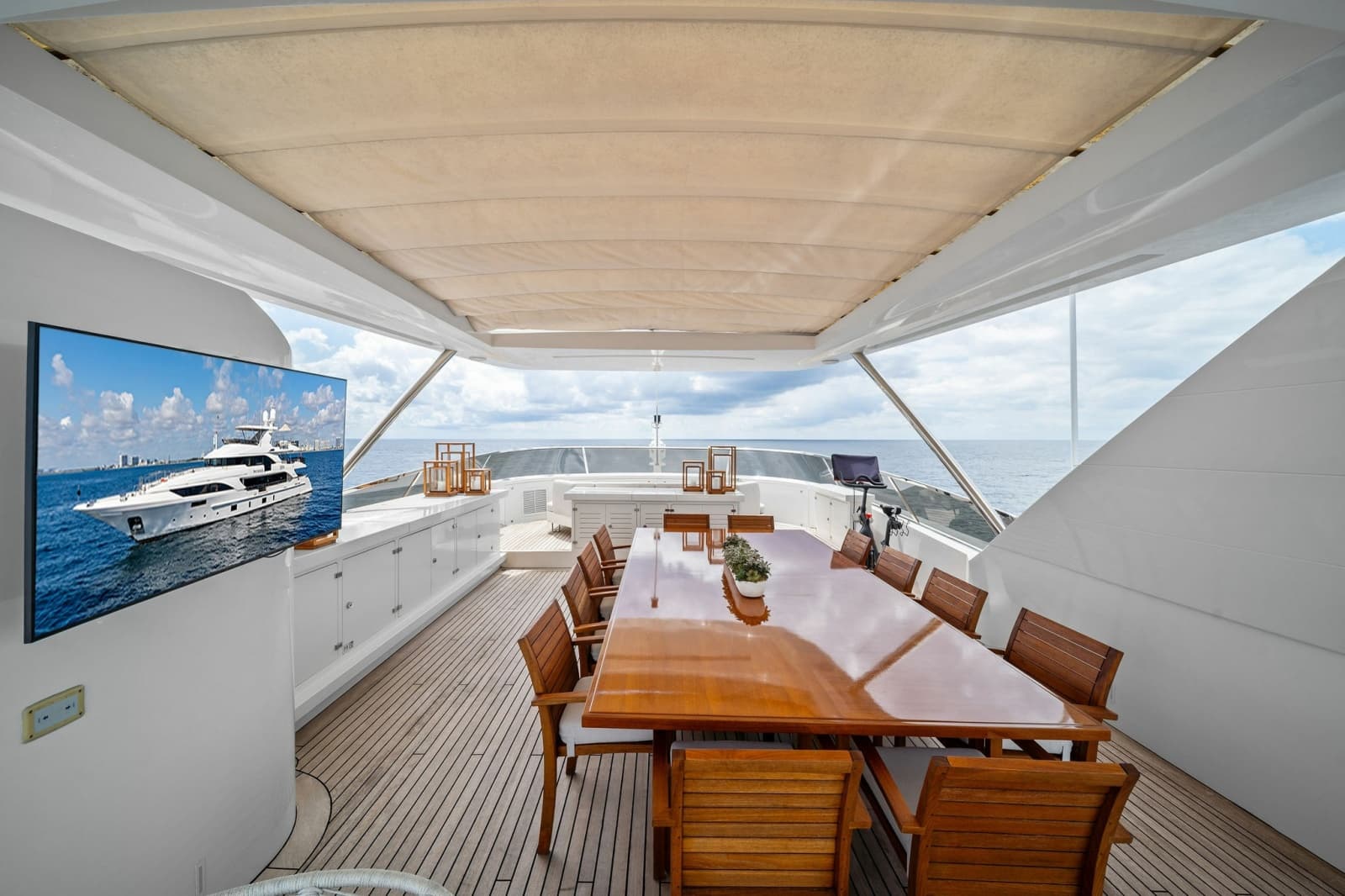 2012 Benetti Classic Supreme 132 - Photo 18