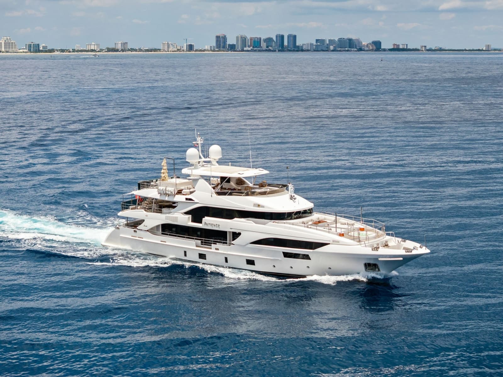 2012 Benetti Classic Supreme 132 - Photo 4