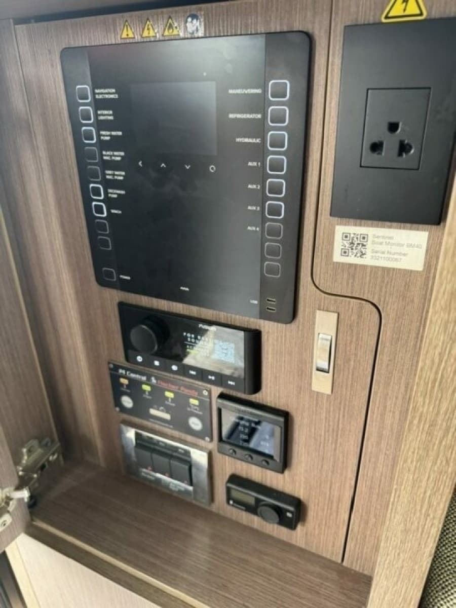 2023 Sealine SC35 - Photo 13