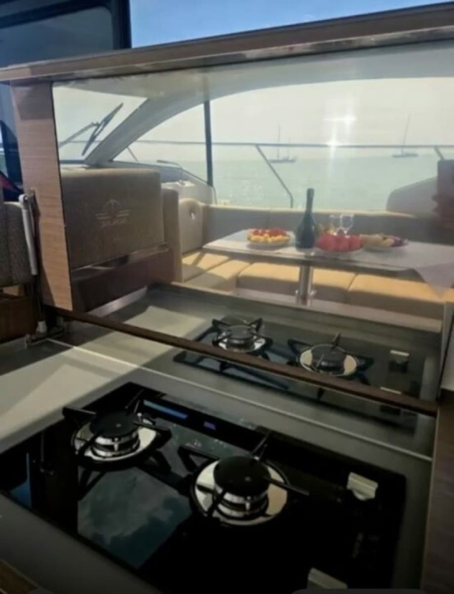 2023 Sealine SC35 - Photo 19