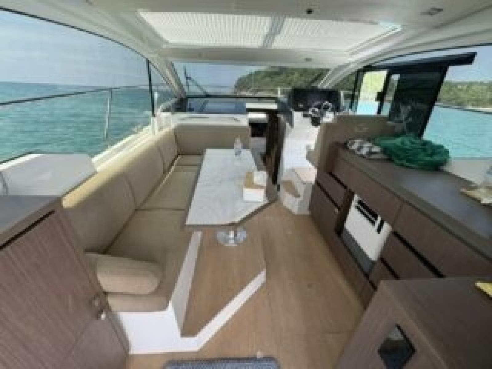 2023 Sealine SC35 - Photo 8