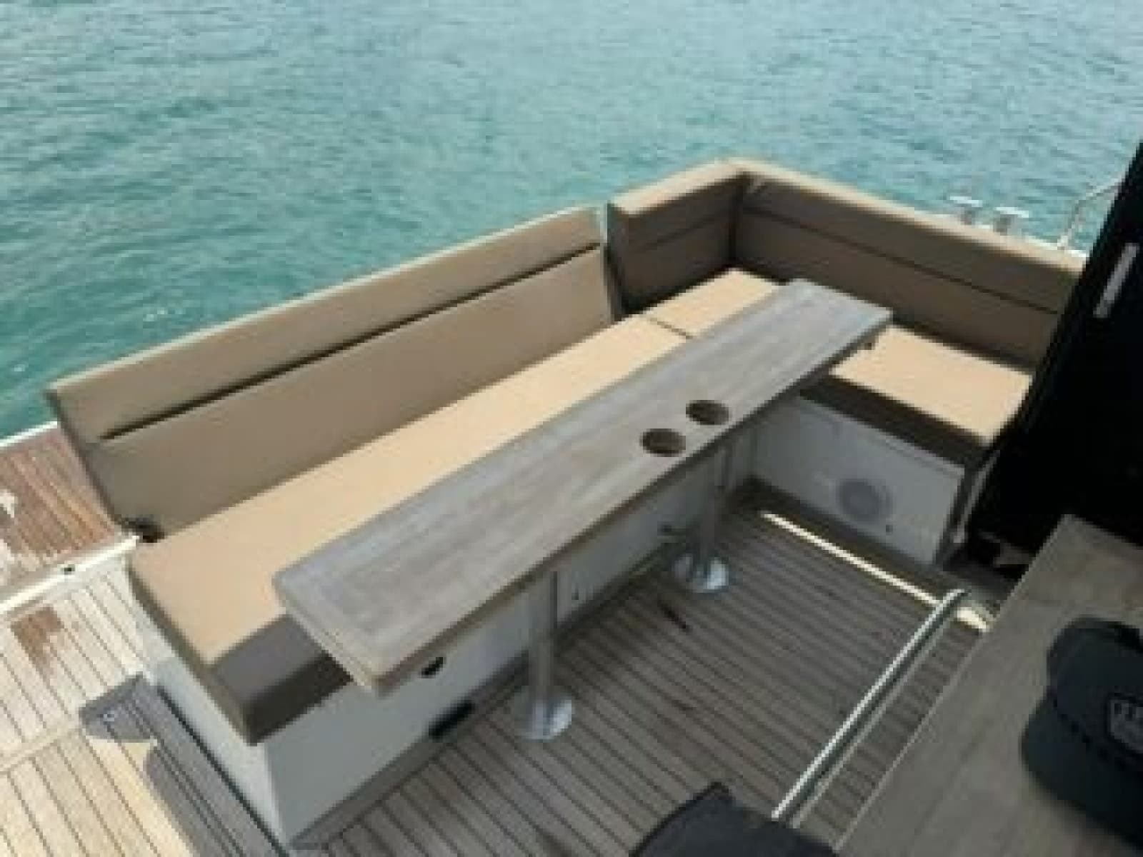 2023 Sealine SC35 - Photo 6