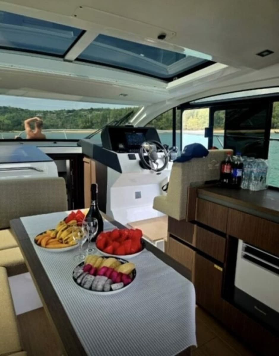 2023 Sealine SC35 - Photo 17