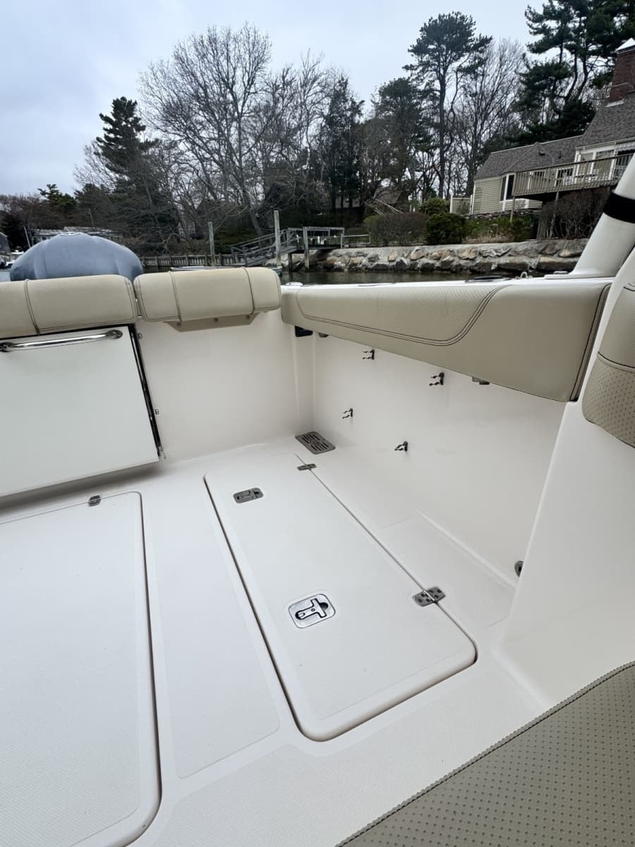 2017 Pursuit 295 DC - Photo 12