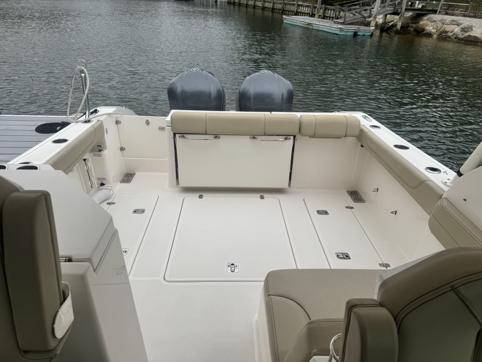 2017 Pursuit 295 DC - Photo 10