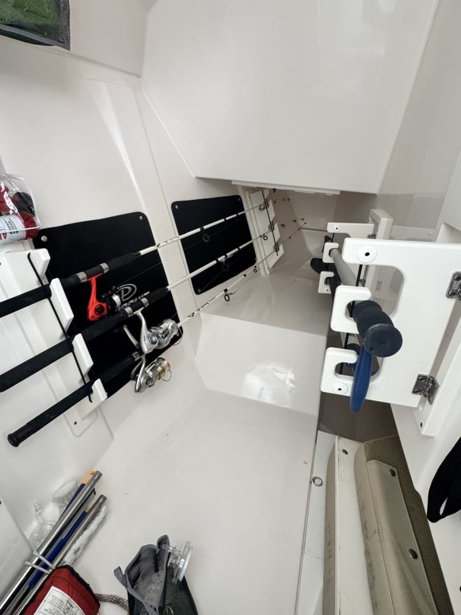 2017 Pursuit 295 DC - Photo 20