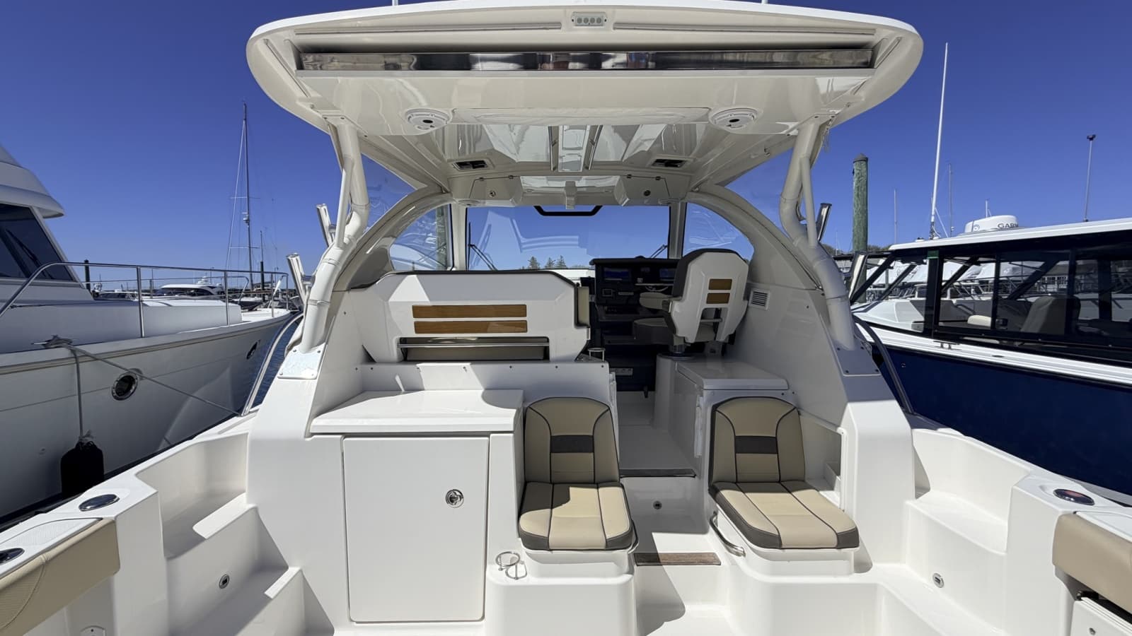 2020 Pursuit 355 OS - Photo 15