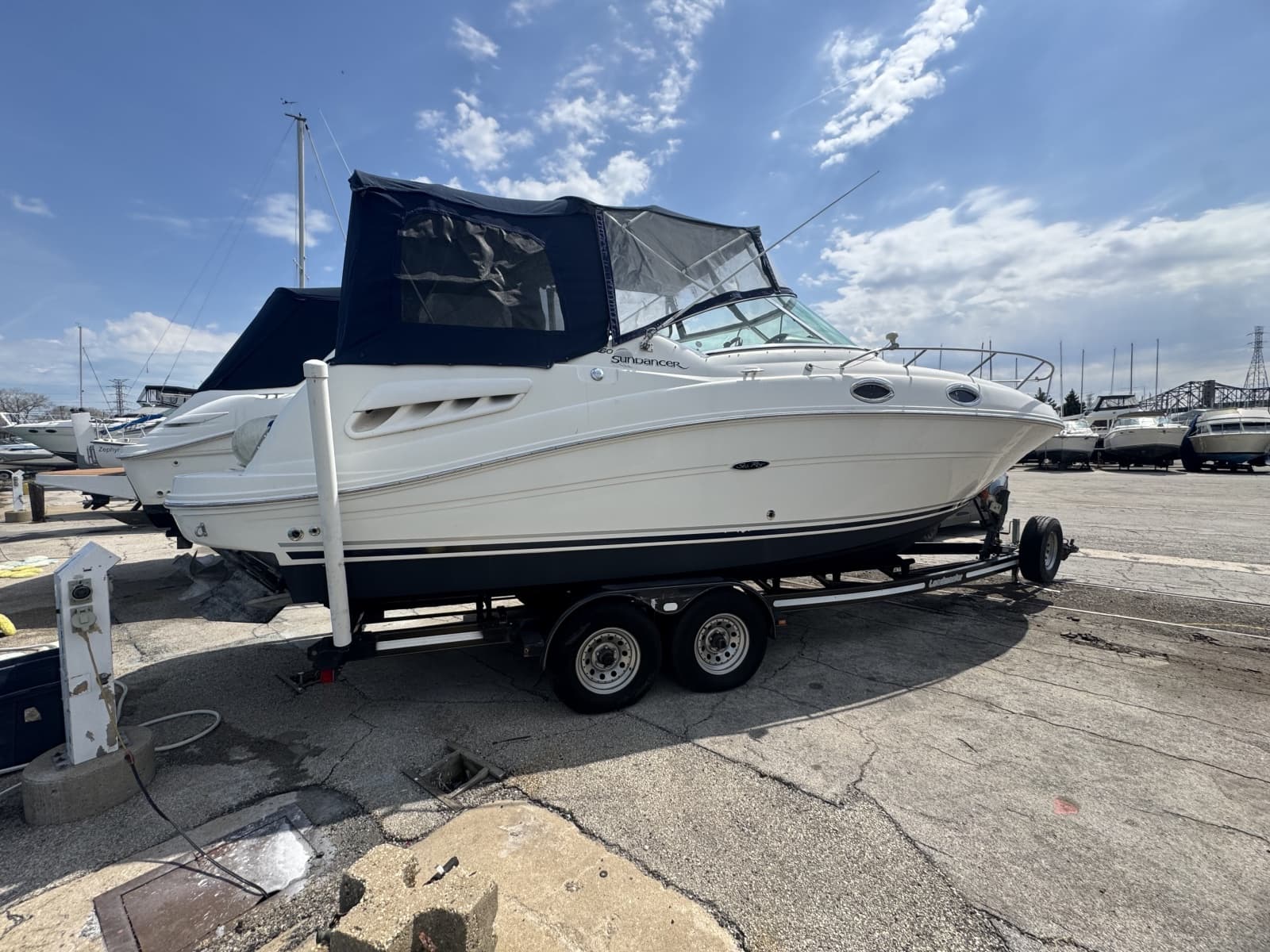 2005 Sea Ray 260 Sundancer - Photo 2