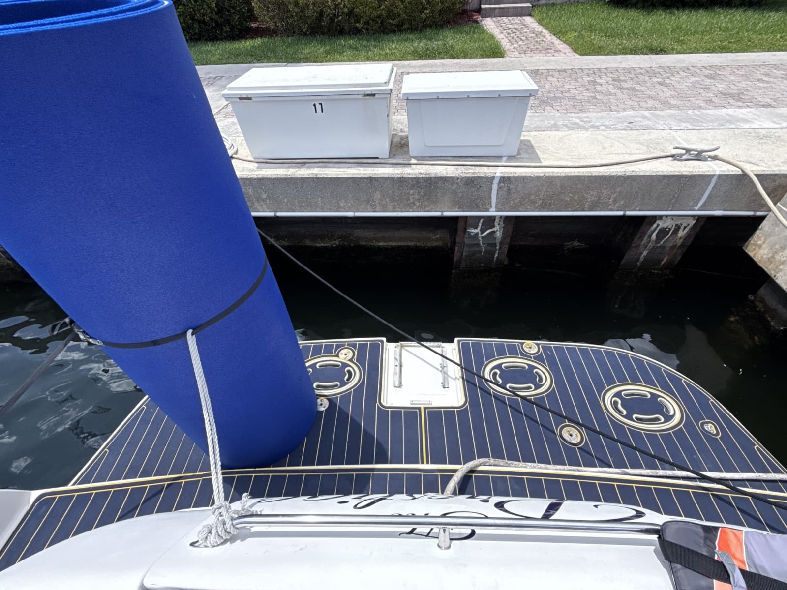 2001 Sea Ray 450 Express Bridge - Photo 3