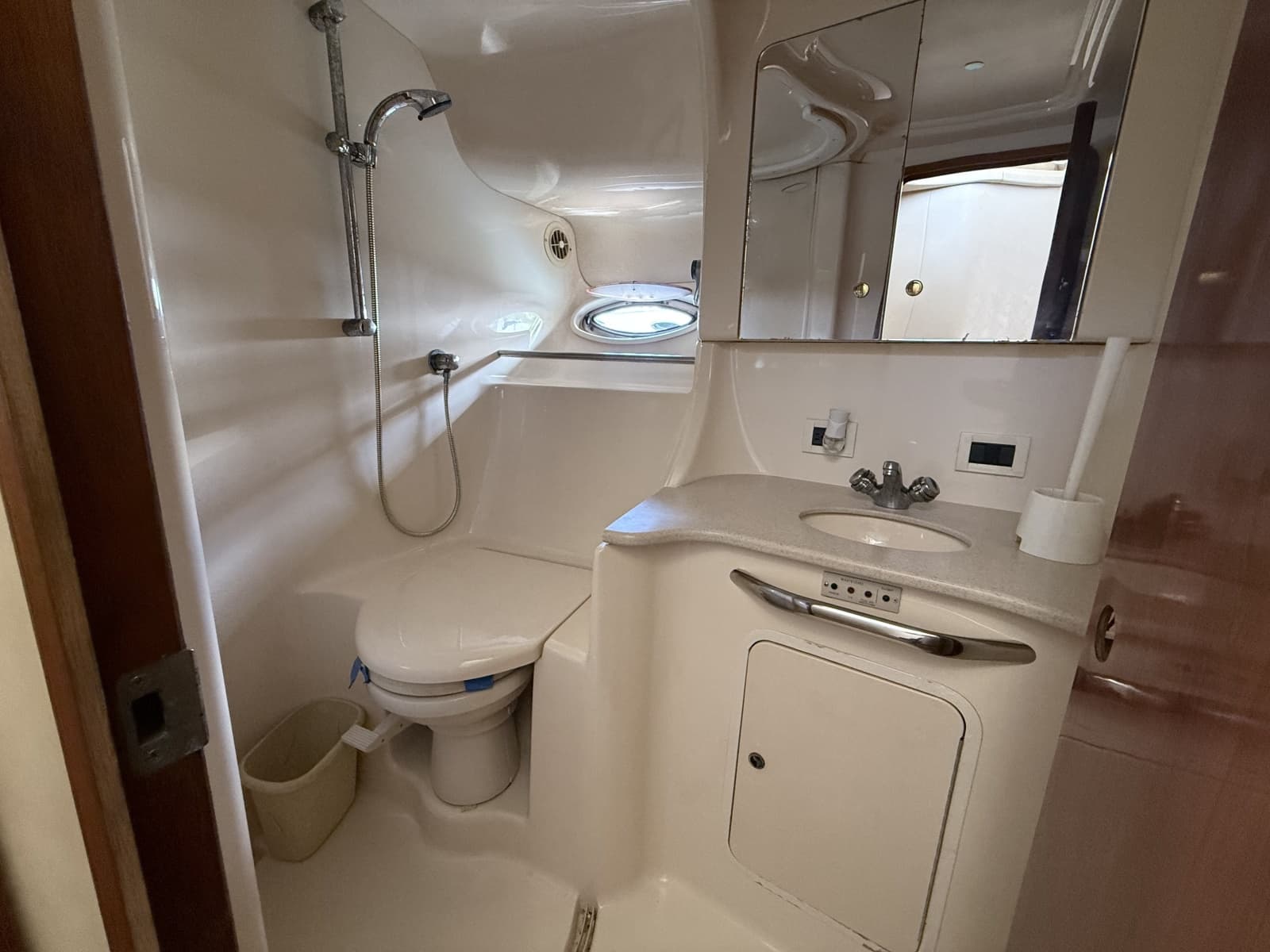 2001 Sea Ray 450 Express Bridge - Photo 19