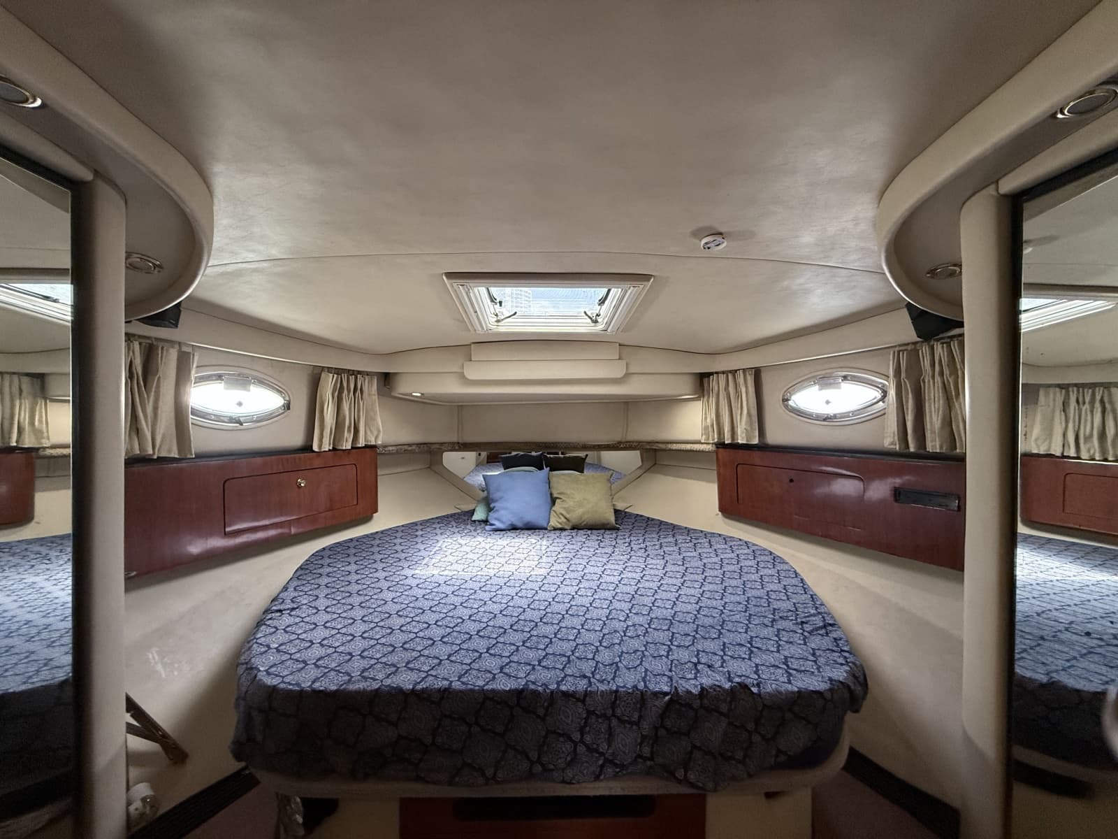 2001 Sea Ray 450 Express Bridge - Photo 20