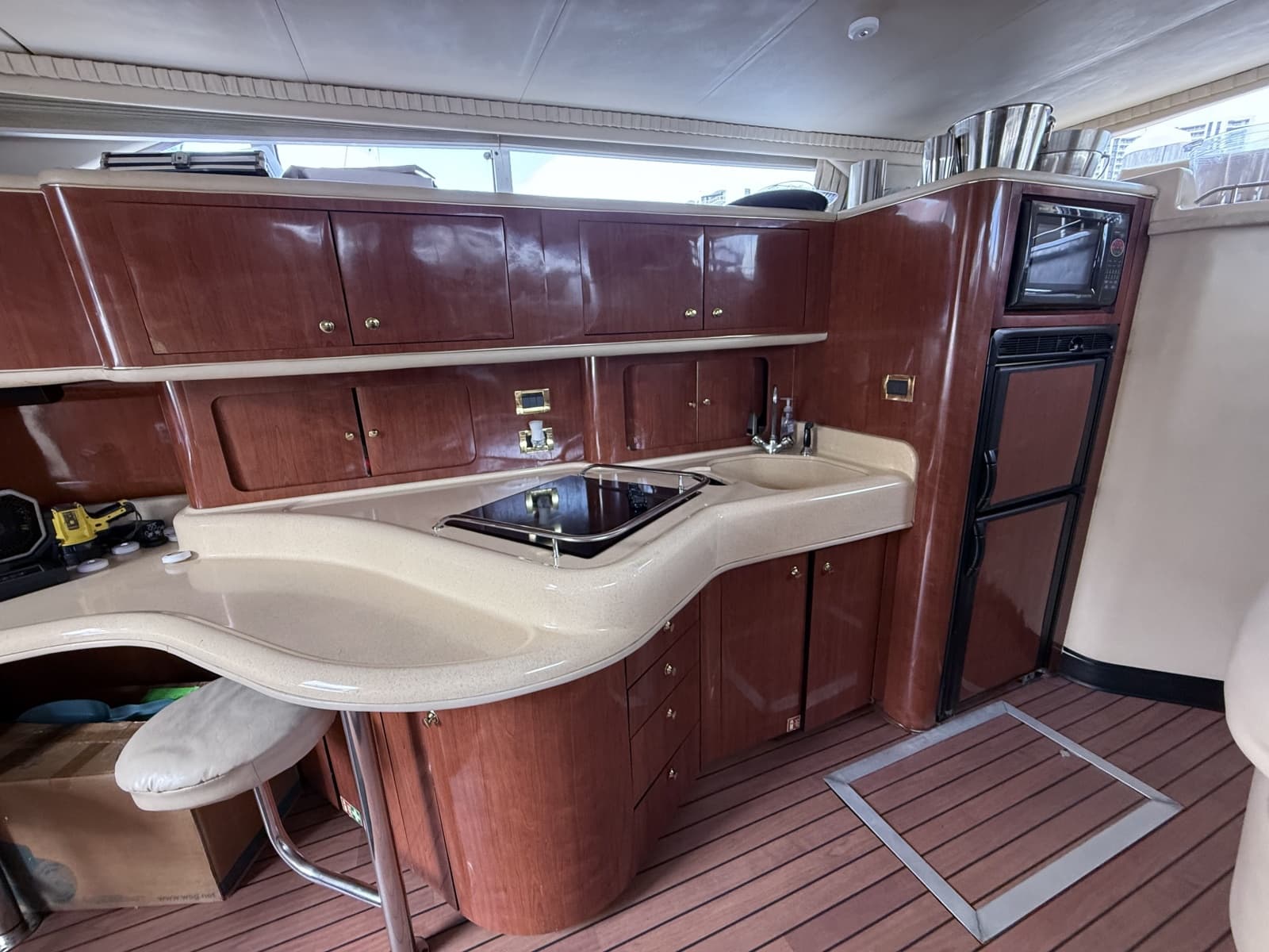 2001 Sea Ray 450 Express Bridge - Photo 24