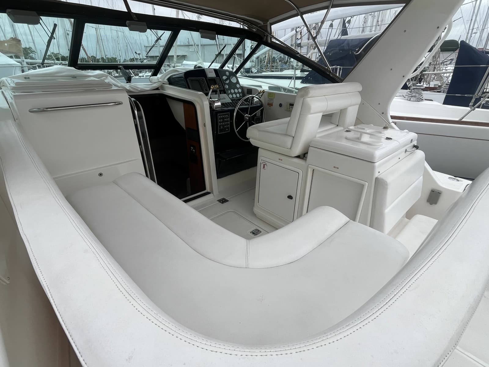 1999 Tiara Yachts 3500 Open - Photo 6
