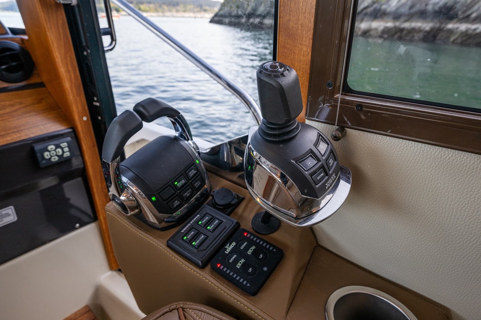2020 Ranger Tugs R-41 CB - Photo 15