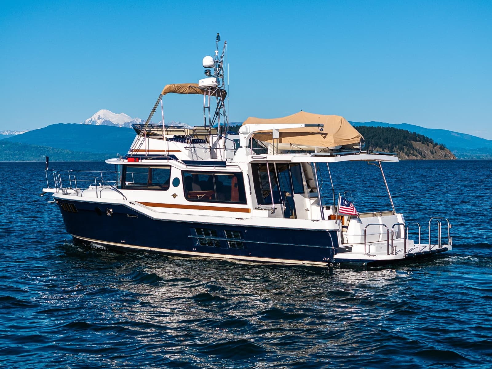 2020 Ranger Tugs R-41 CB - Photo 1