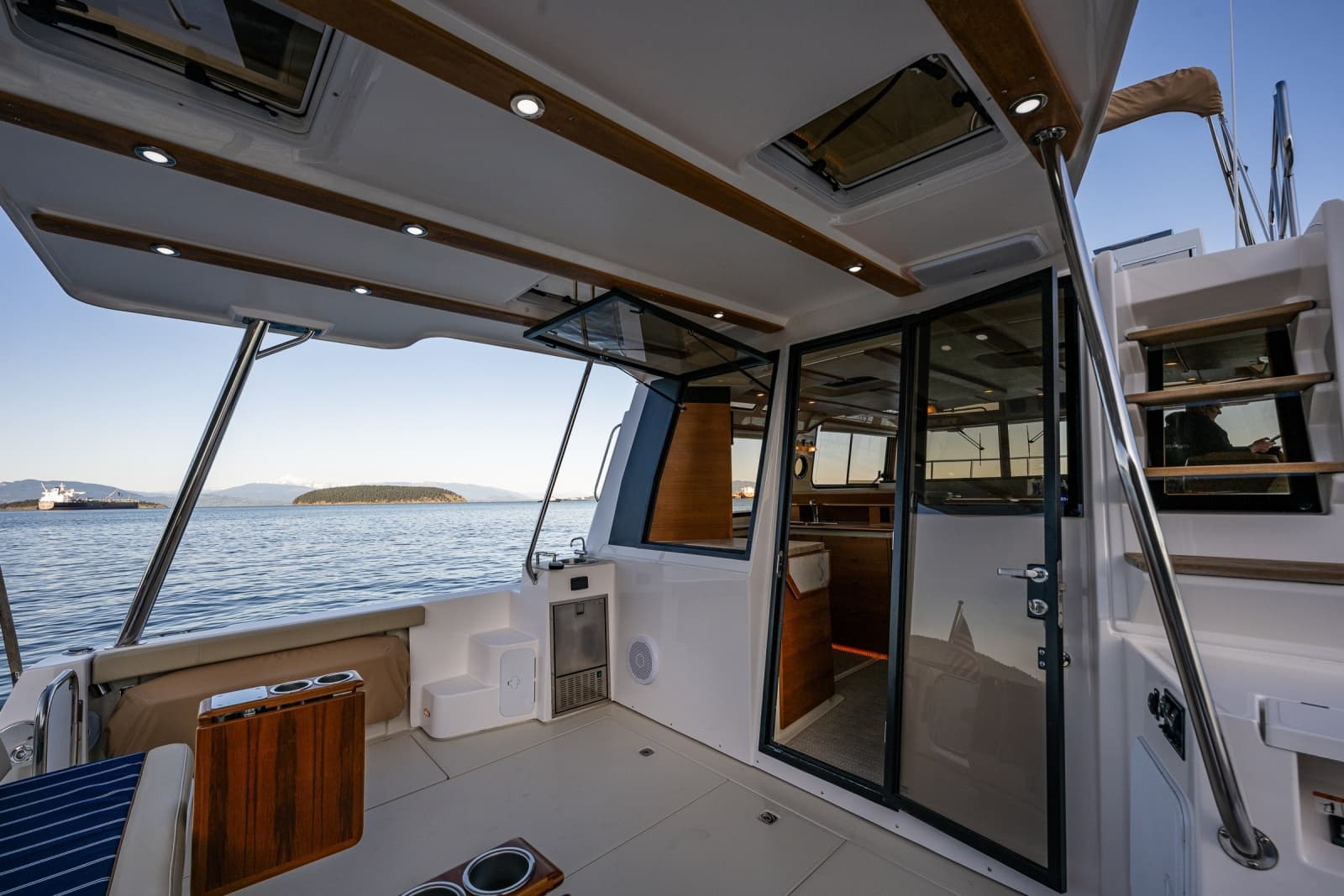2020 Ranger Tugs R-41 CB - Photo 28