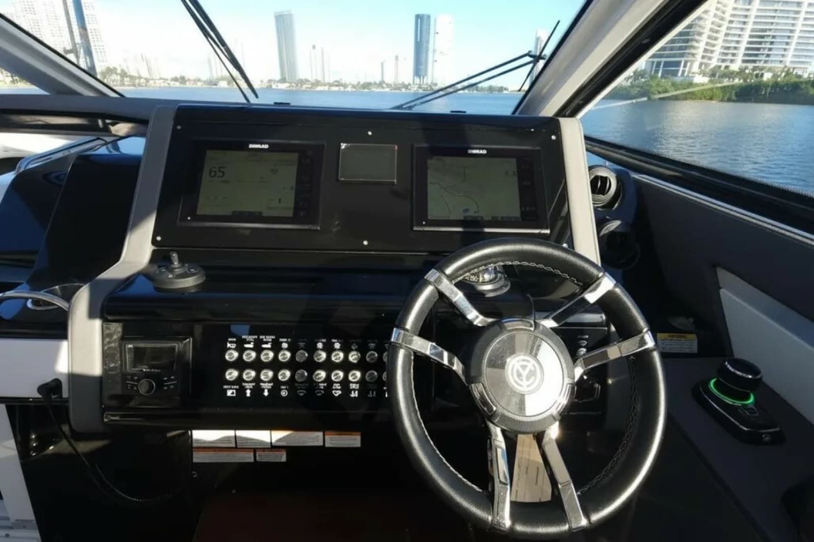 2021 Cruisers Yachts 42 GLS OB - Photo 20