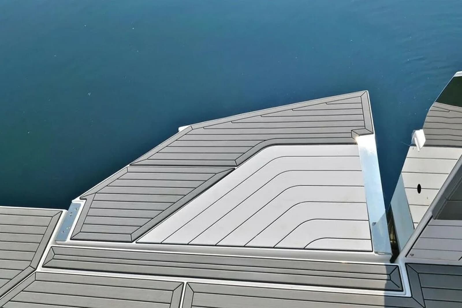 2021 Cruisers Yachts 42 GLS OB - Photo 32