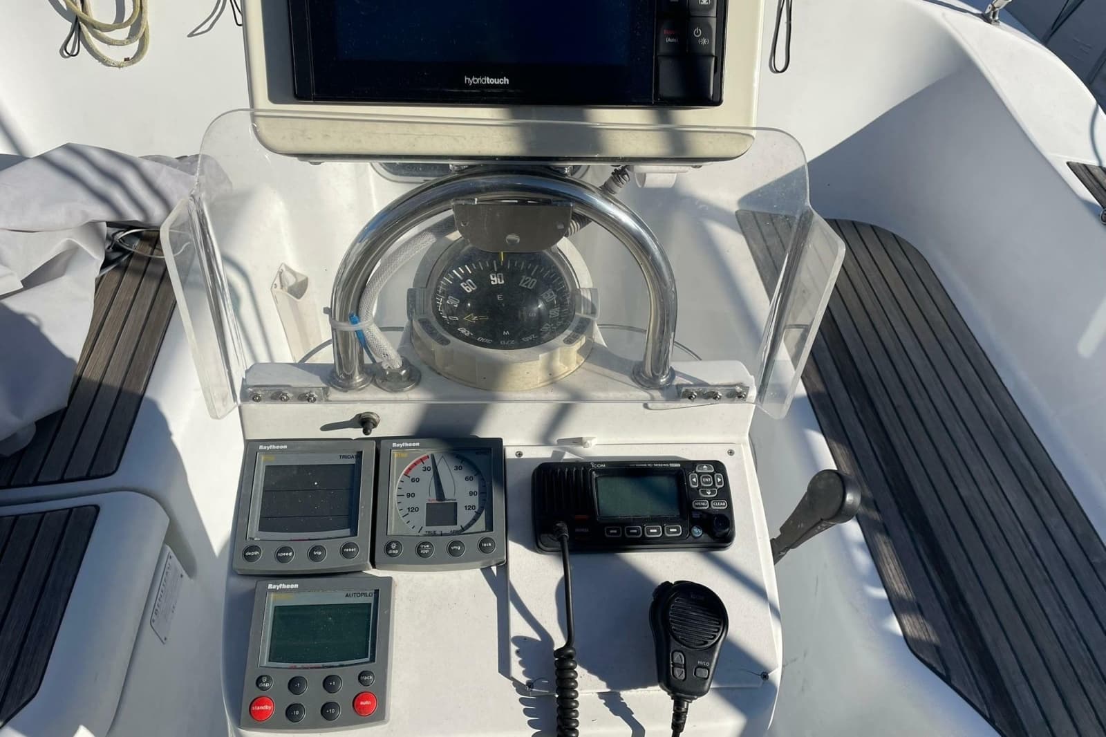 2000 Beneteau Oceanis 361 - Photo 2