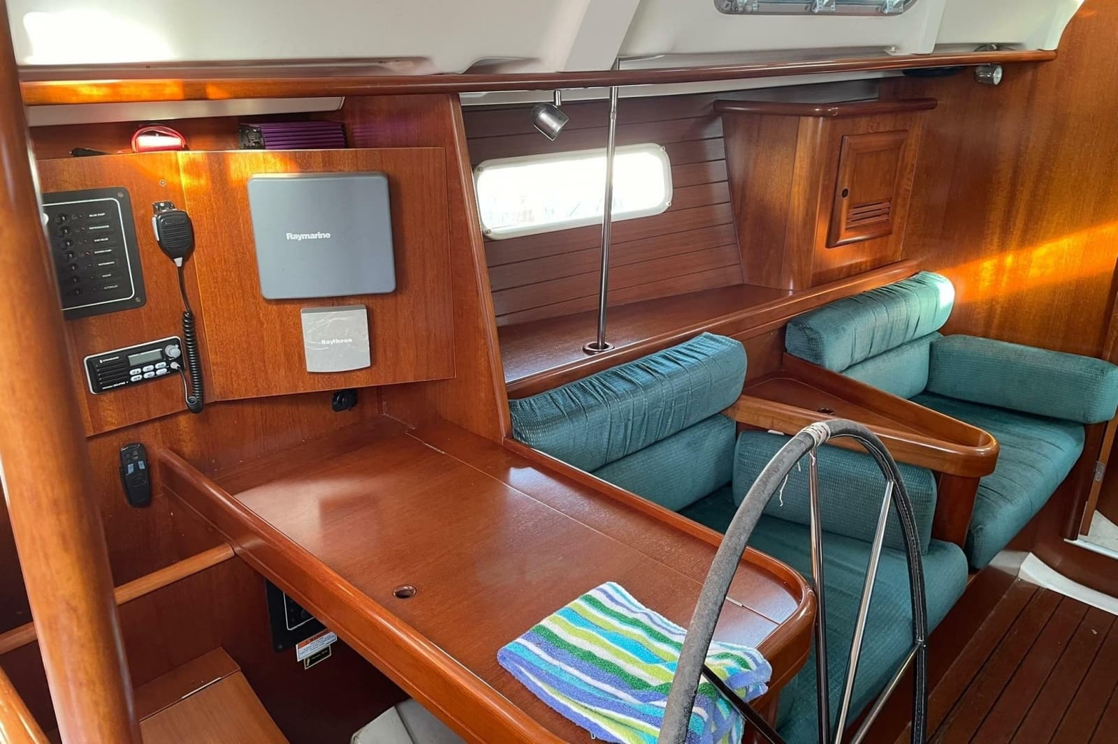 2000 Beneteau Oceanis 361 - Photo 4