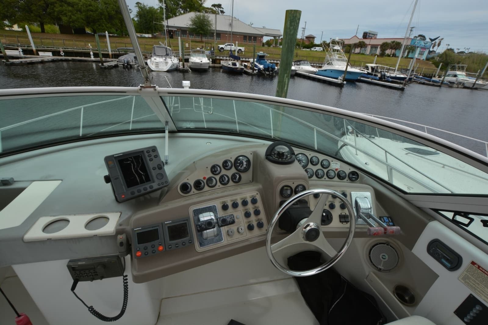2000 Carver 350 Mariner - Photo 7