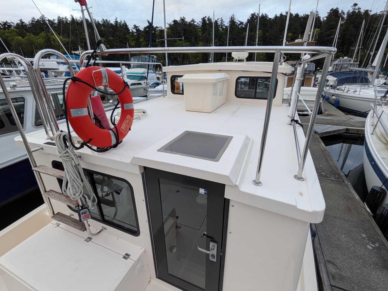 2000 Nordic Tugs 32 - Photo 15