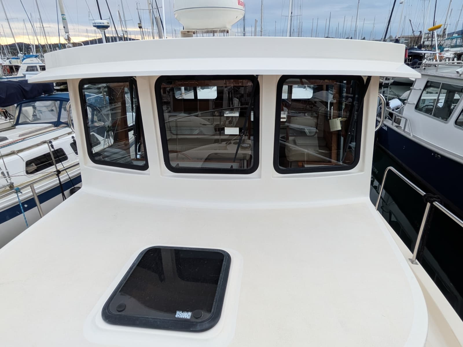 2000 Nordic Tugs 32 - Photo 17