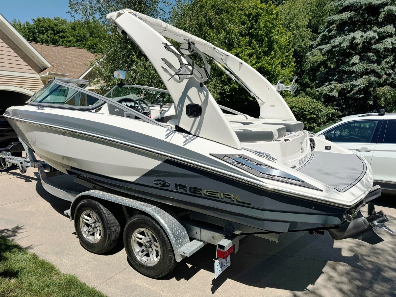 2019 Regal 2100 Bowrider - Photo 3