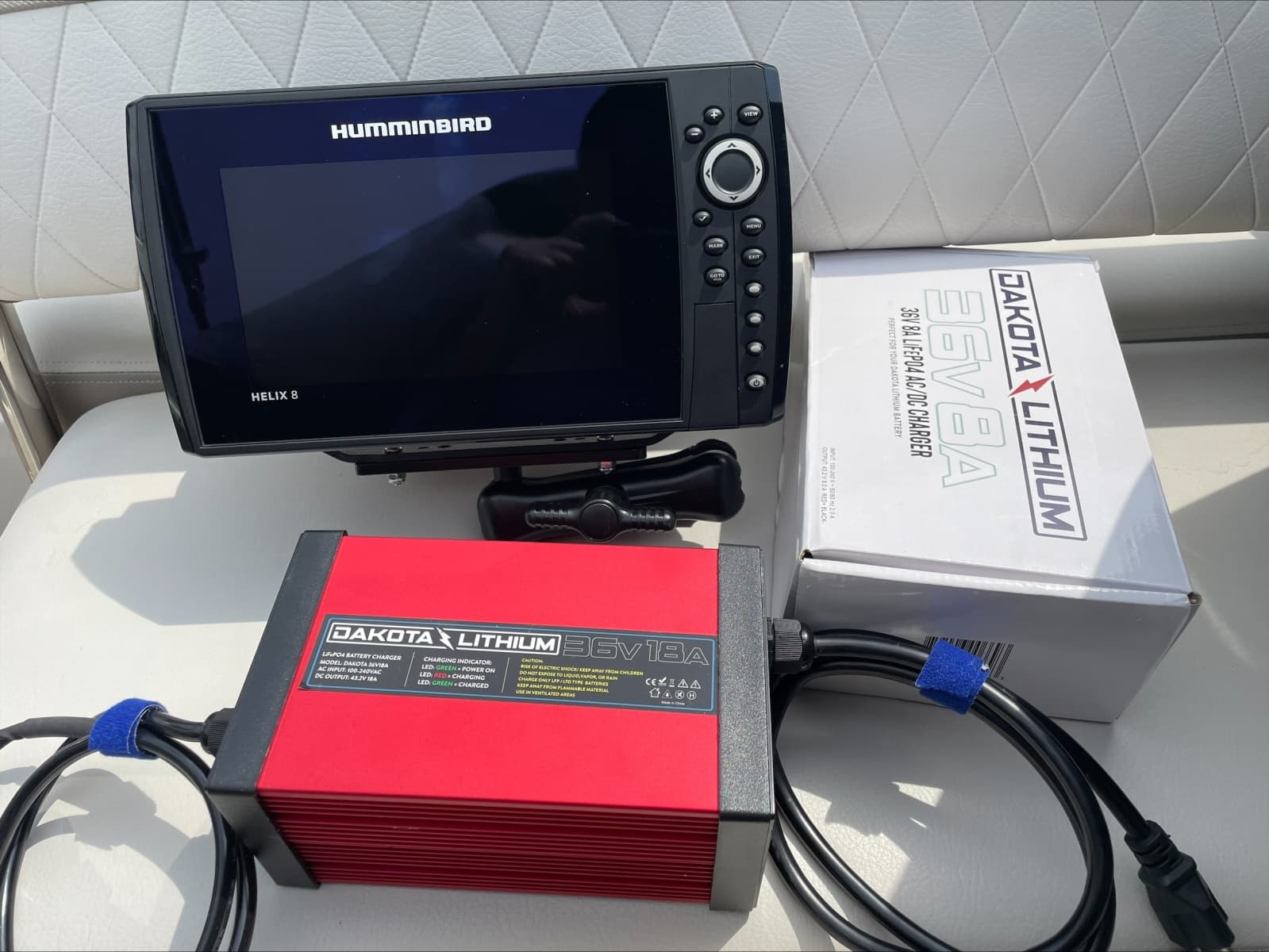 2022 Crownline E255 XS - Photo 2