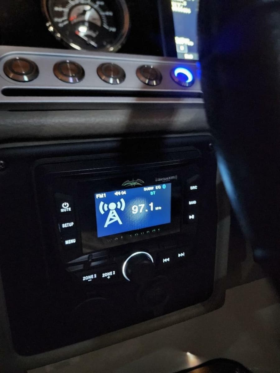 2022 Crownline E255 XS - Photo 3