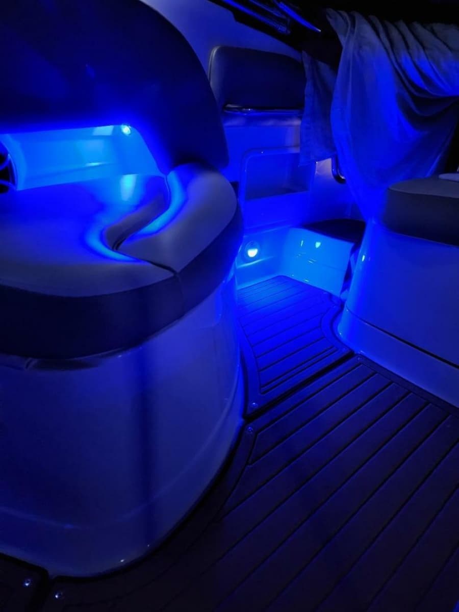 2022 Crownline E255 XS - Photo 1