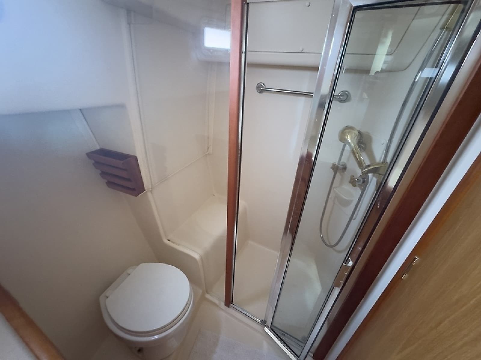2006 Mainship 43 Trawler - Photo 8