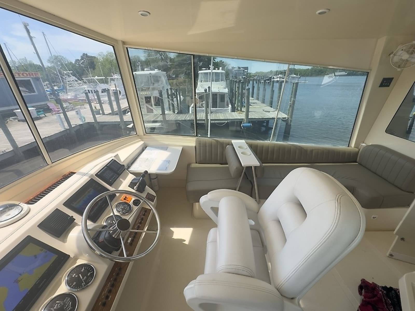 2006 Mainship 43 Trawler - Photo 39