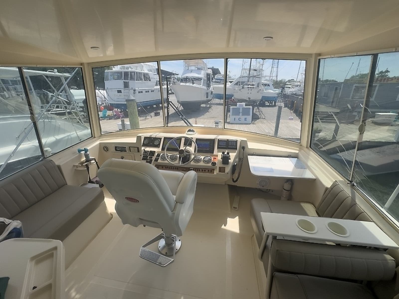 2006 Mainship 43 Trawler - Photo 37