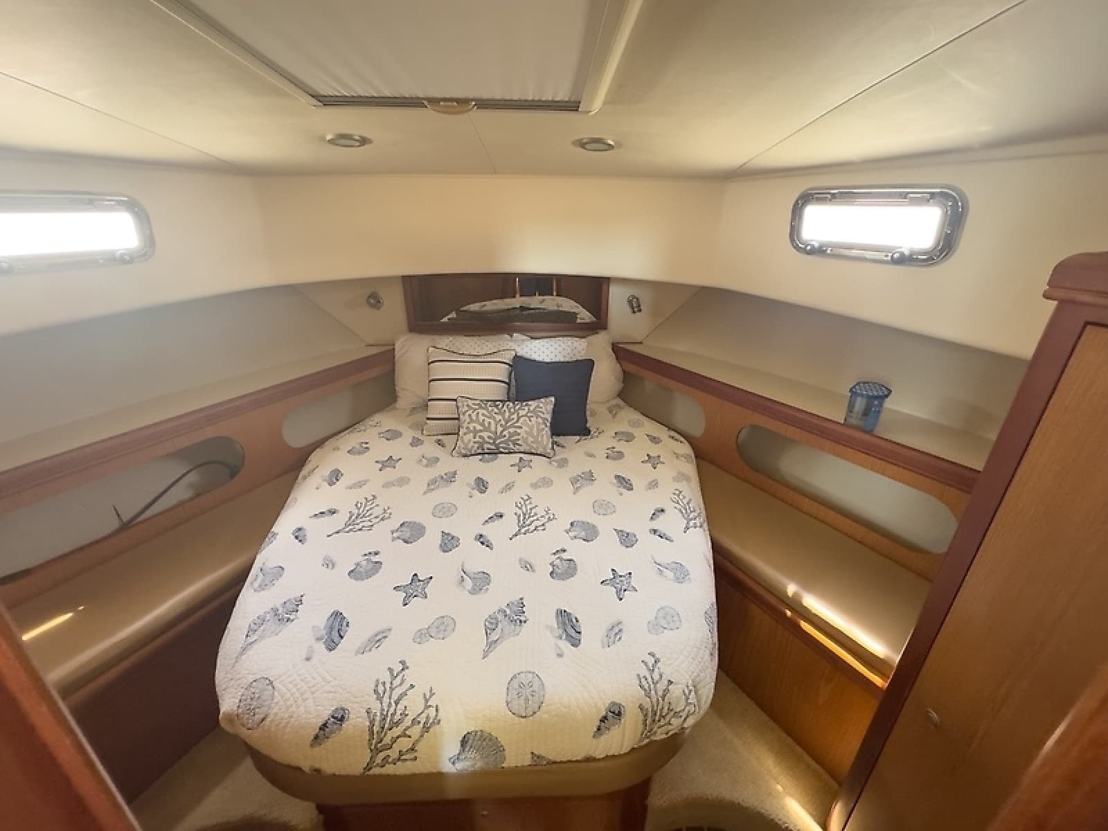 2006 Mainship 43 Trawler - Photo 14