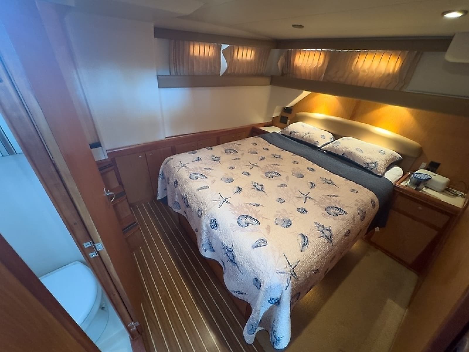 2006 Mainship 43 Trawler - Photo 23