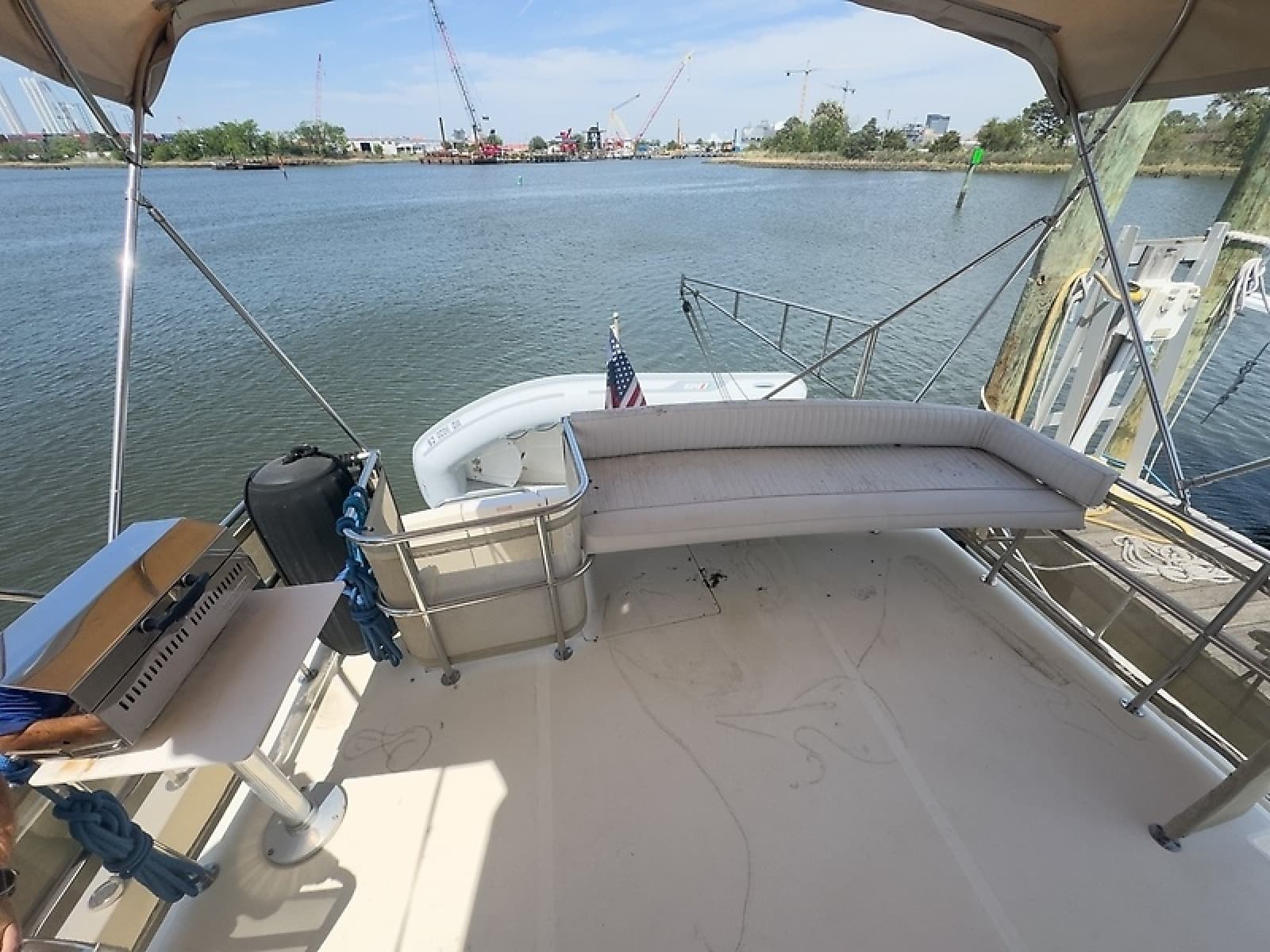 2006 Mainship 43 Trawler - Photo 41