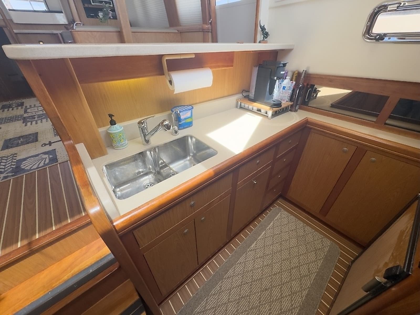 2006 Mainship 43 Trawler - Photo 12