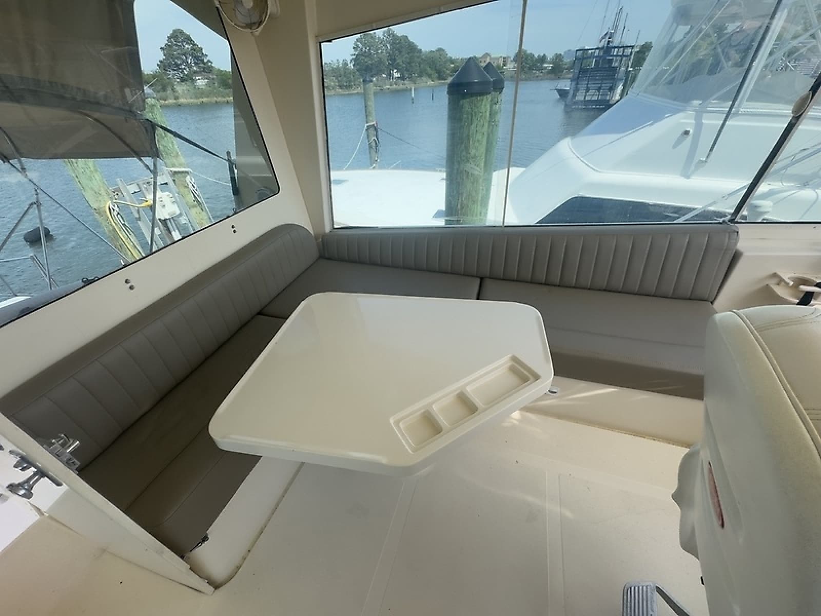 2006 Mainship 43 Trawler - Photo 52