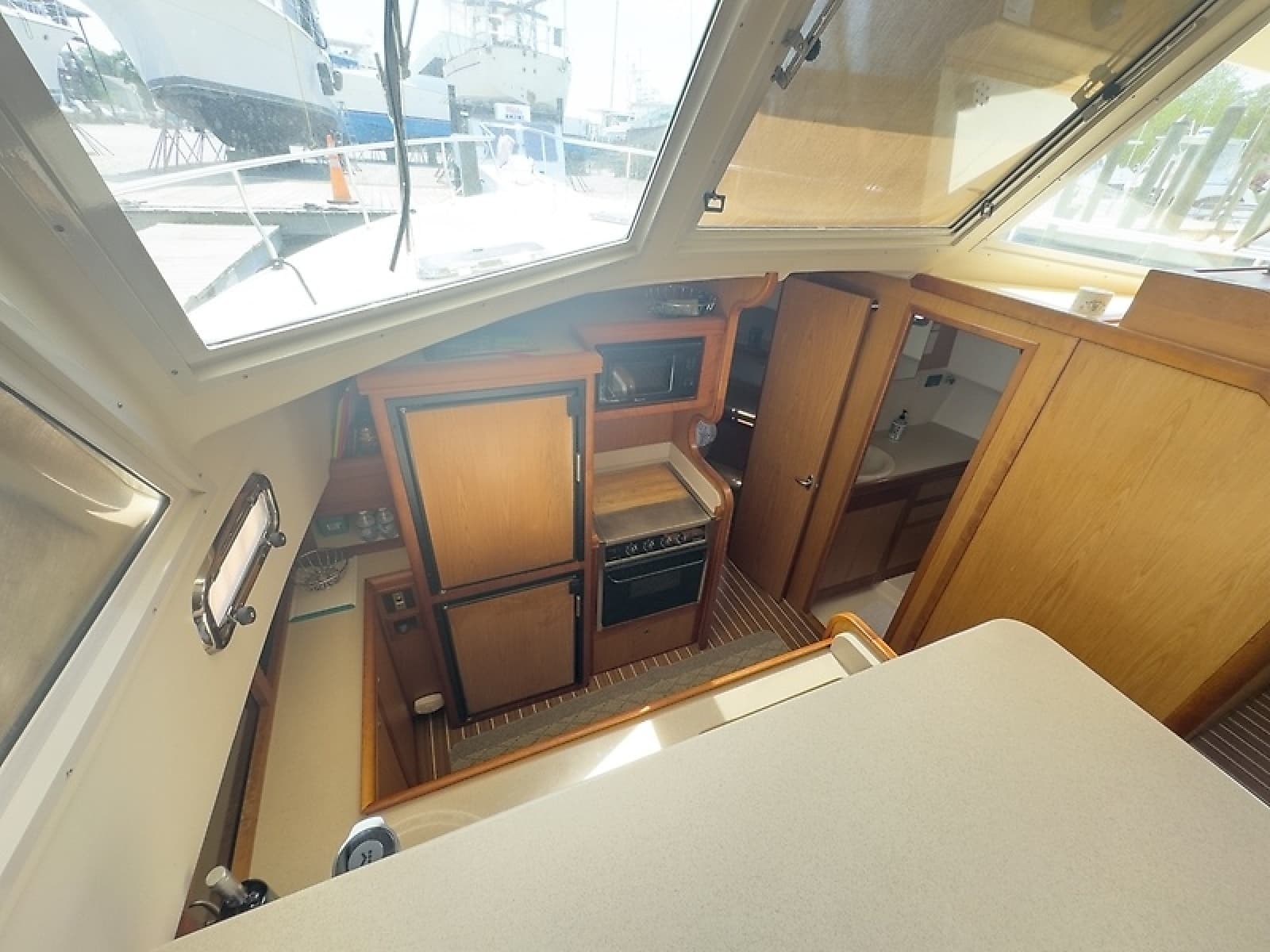 2006 Mainship 43 Trawler - Photo 18