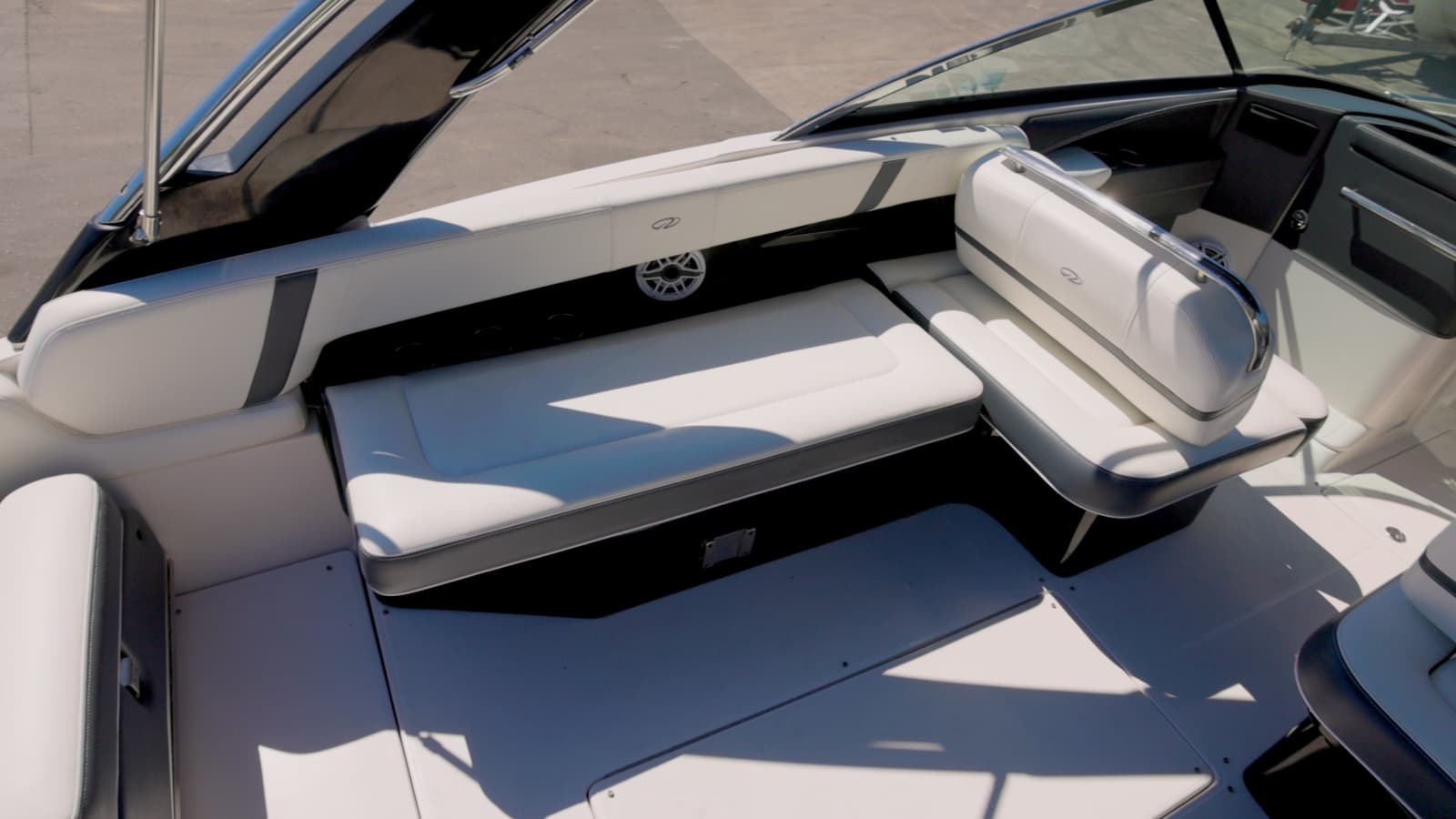 2017 Regal 29 OBX - Photo 10