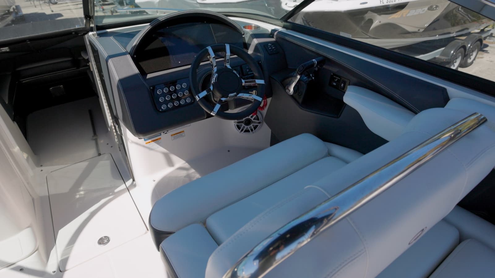 2017 Regal 29 OBX - Photo 7
