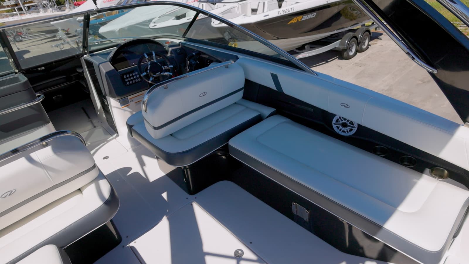 2017 Regal 29 OBX - Photo 11
